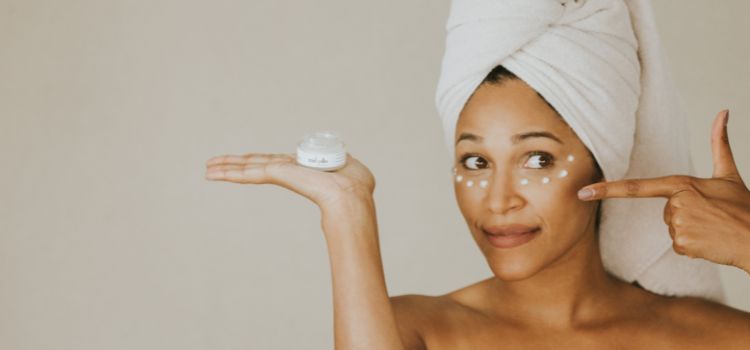 7 Best Under Eye Creams During Pregnancy In 2024 For A Refreshed and Nourished Glow