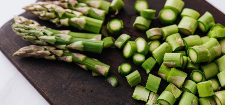Can I Eat Asparagus While Breastfeeding?